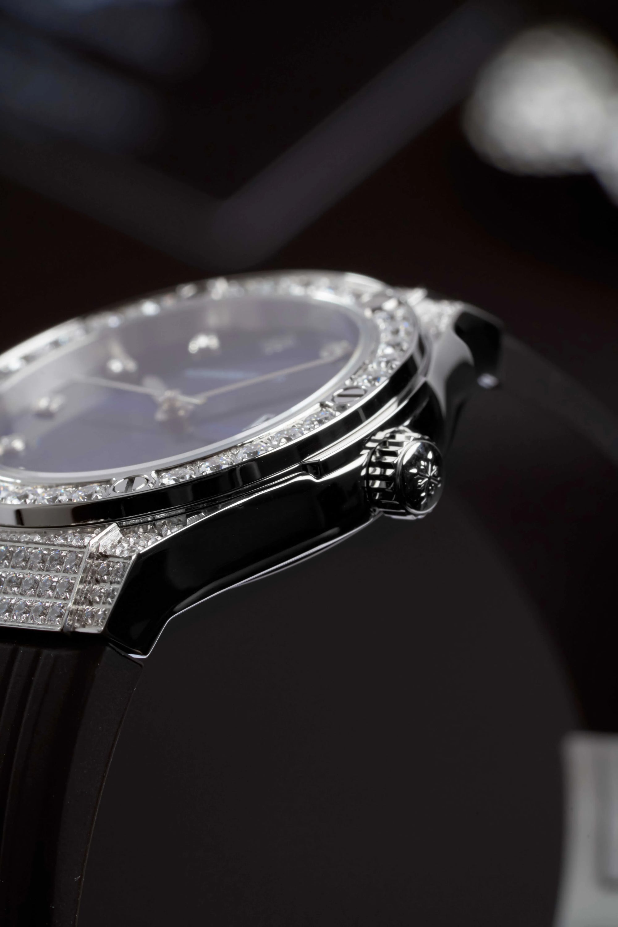 Alexander Ferros 2251FS-01