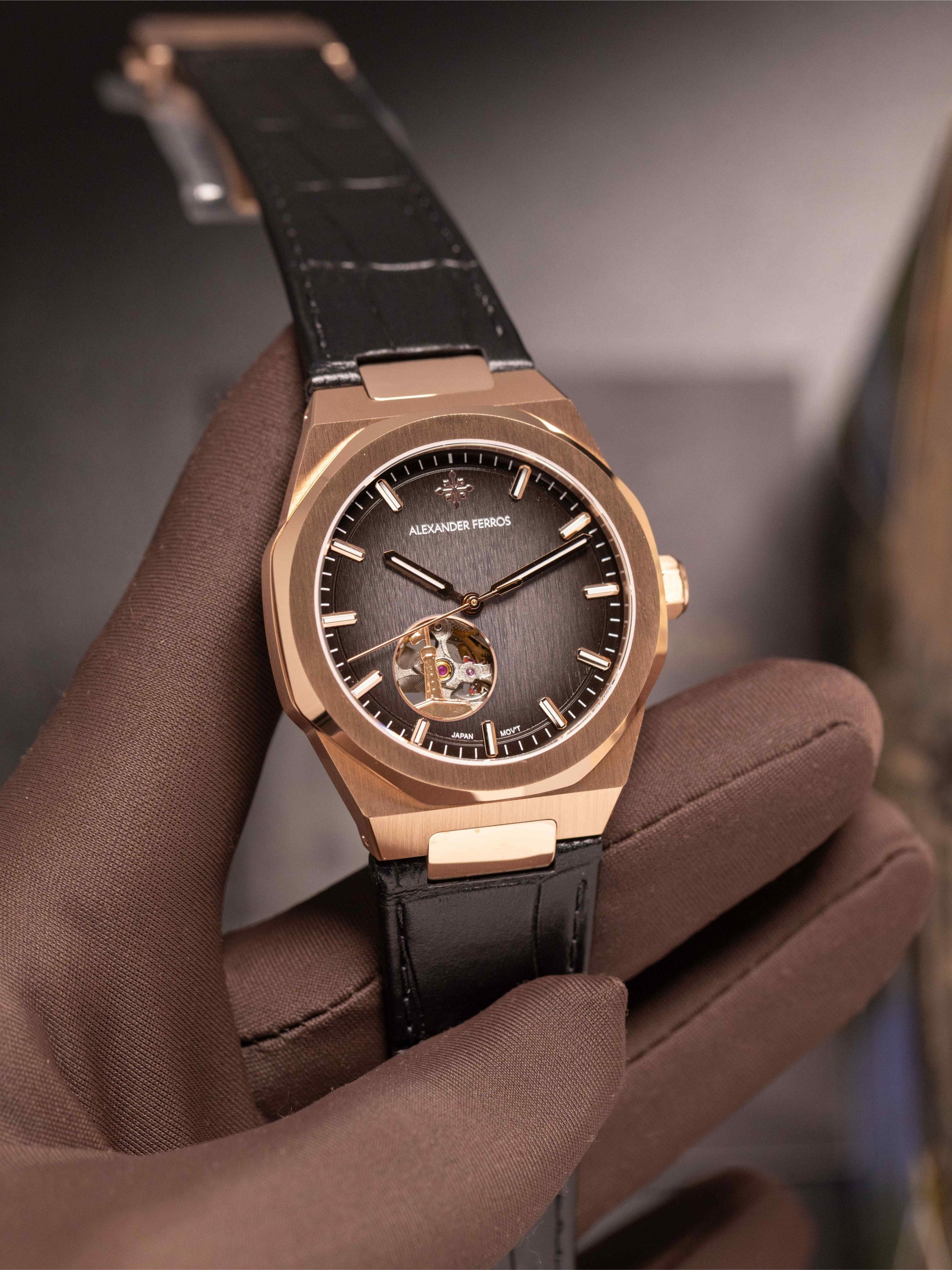 Alexander Ferros 9292R-01